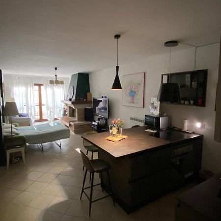 The Wild Lavender Apartment Cecchina Екстериор снимка