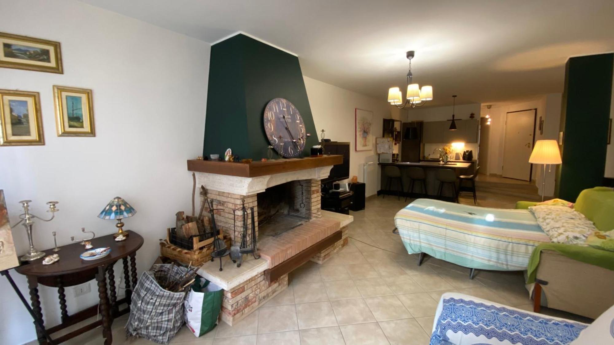The Wild Lavender Apartment Cecchina Екстериор снимка