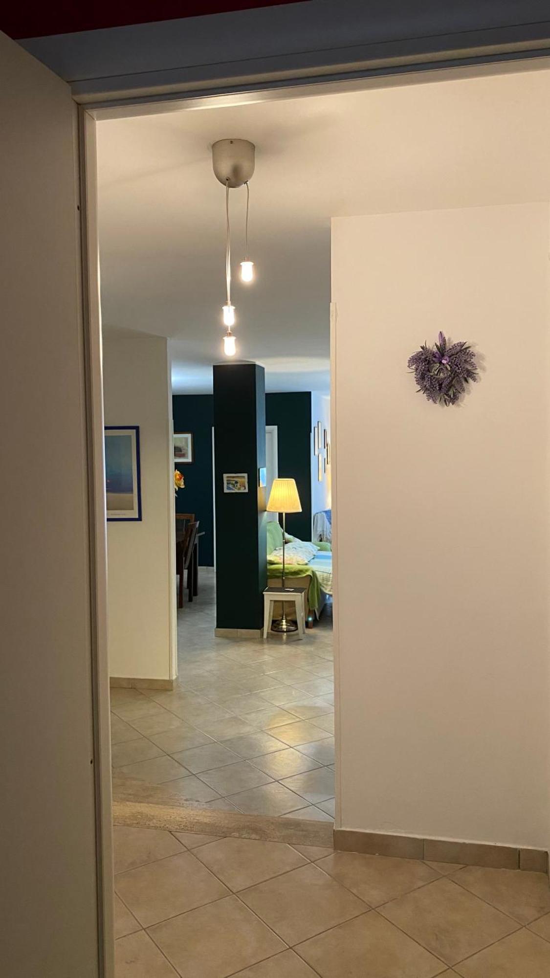 The Wild Lavender Apartment Cecchina Екстериор снимка