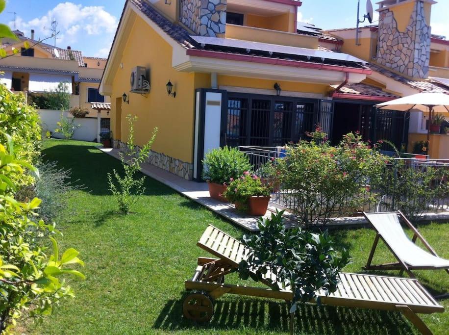 The Wild Lavender Apartment Cecchina Екстериор снимка